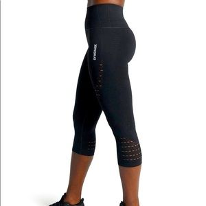 2/$60 • GYMSHARK Energy+ Seamless leggings cropped size s